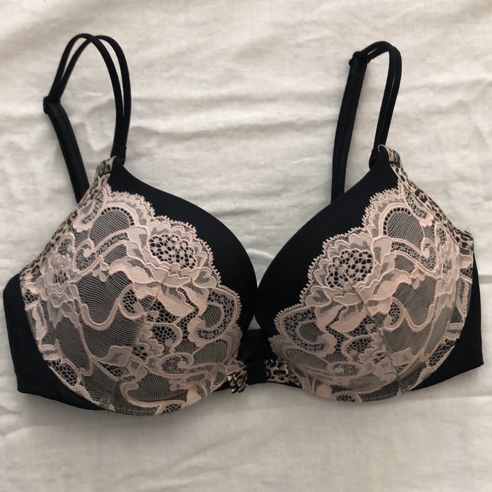 Victoria’s Secret set - Picture 8 of 12
